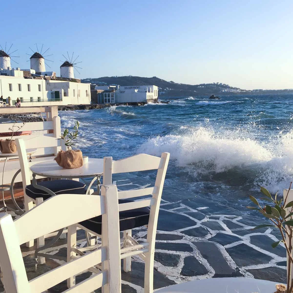 Sea Breeze Bar | Photo Credit: Kylie Monagan of Amali