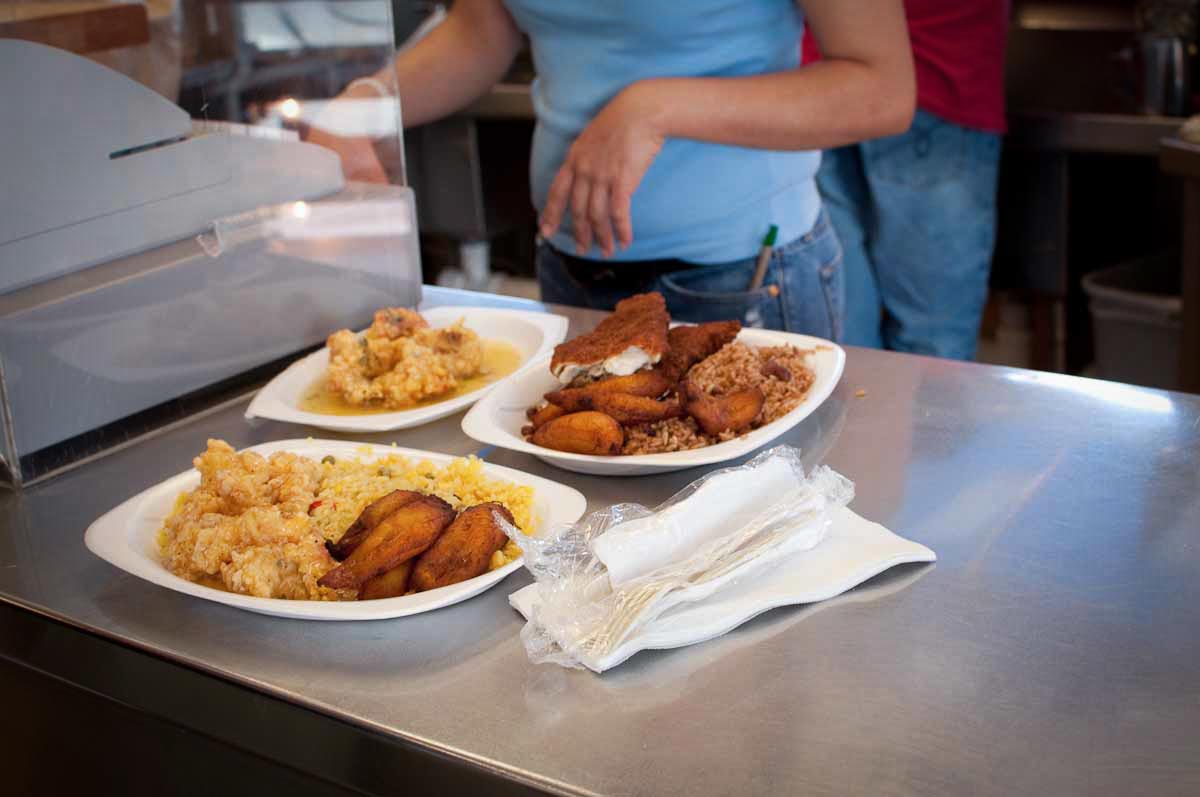 Las Olas Cafe | Photo Credit: Find. Eat. Drink.