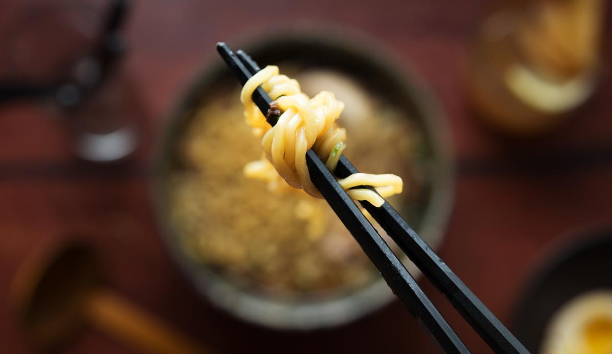 Ichicoro---Ramen---noodle-bokeh-2.jpg