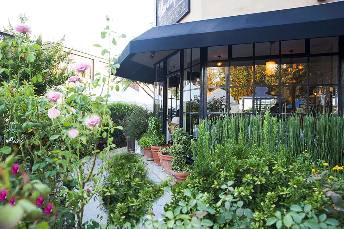 Photograph courtesy of Bistro de la Gare