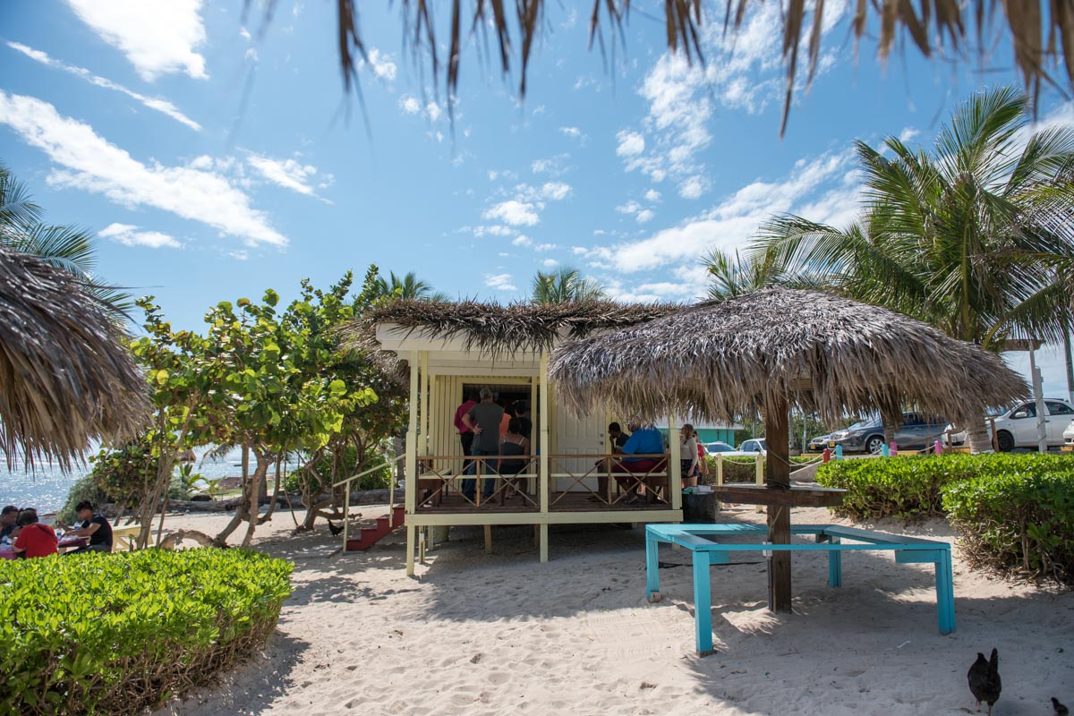 Order from the outdoor shack and sit at picnic tables | Photo Credit: ©Find. Eat. Drink.