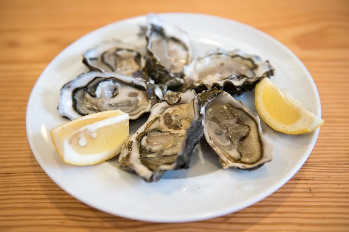 Oysters at the Time Out Market Mercado da Ribeira | Photo Credit: ©Find. Eat. Drink.