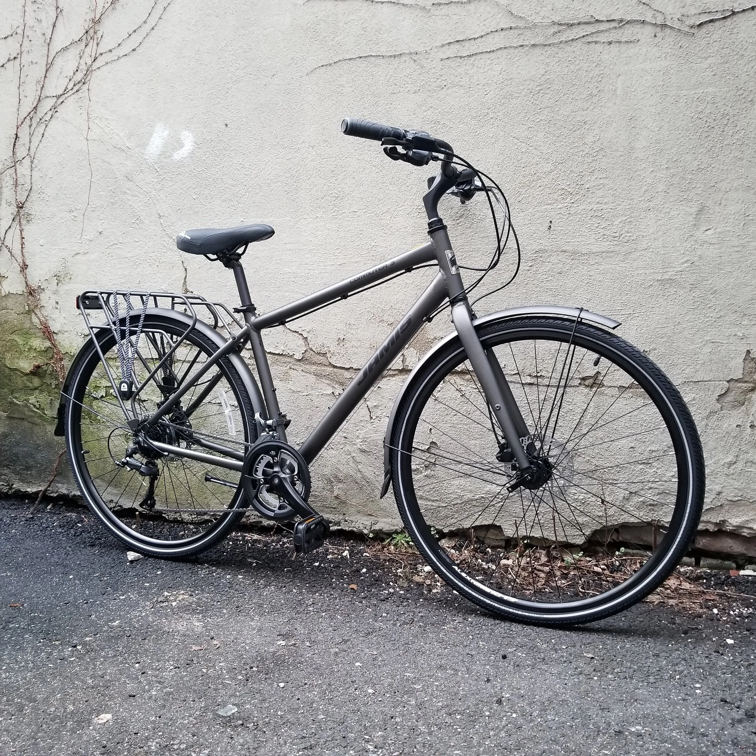 2019 Jamis Commuter 3 $679