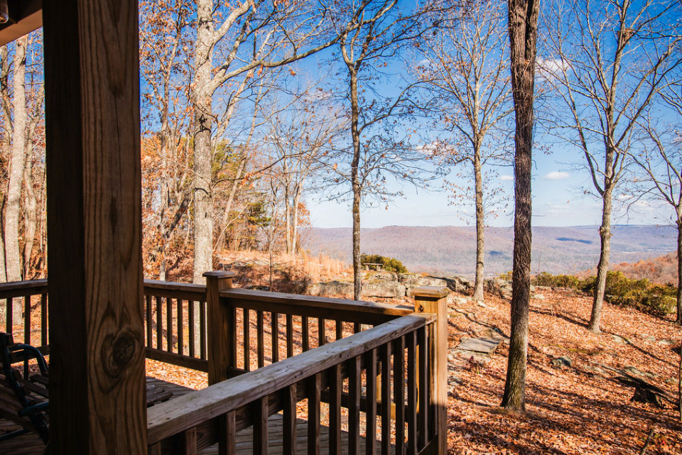 RisingSunRetreat-House-Porch.png