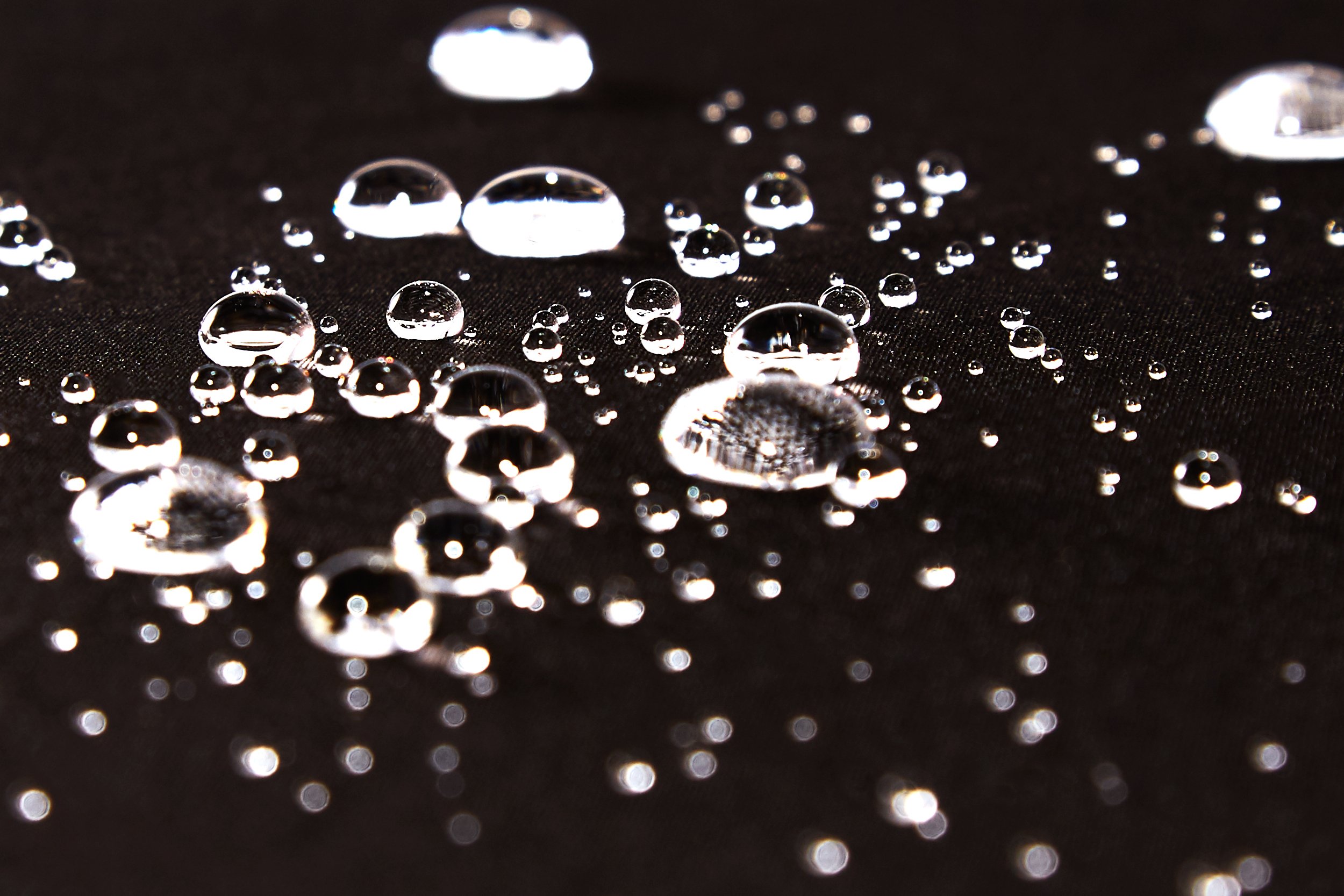black_poly_spandex_water_014_v1.jpg