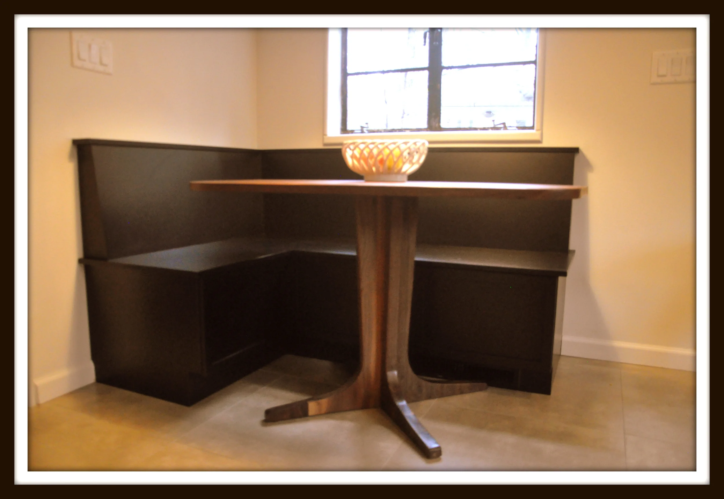 Lib kitchen bench and table.JPG