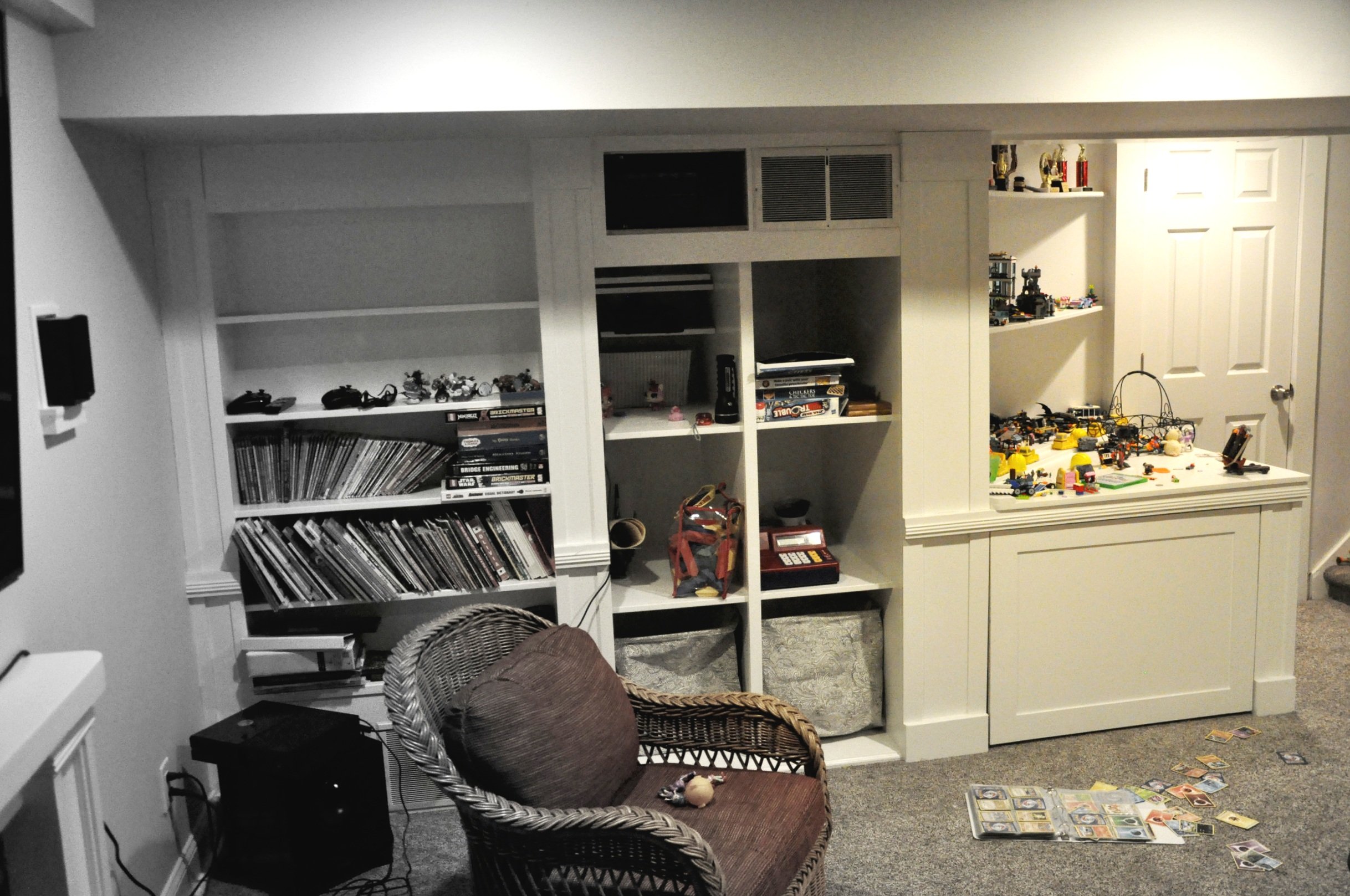 %28bw%29+Book+shelf+and+Stairs.jpg