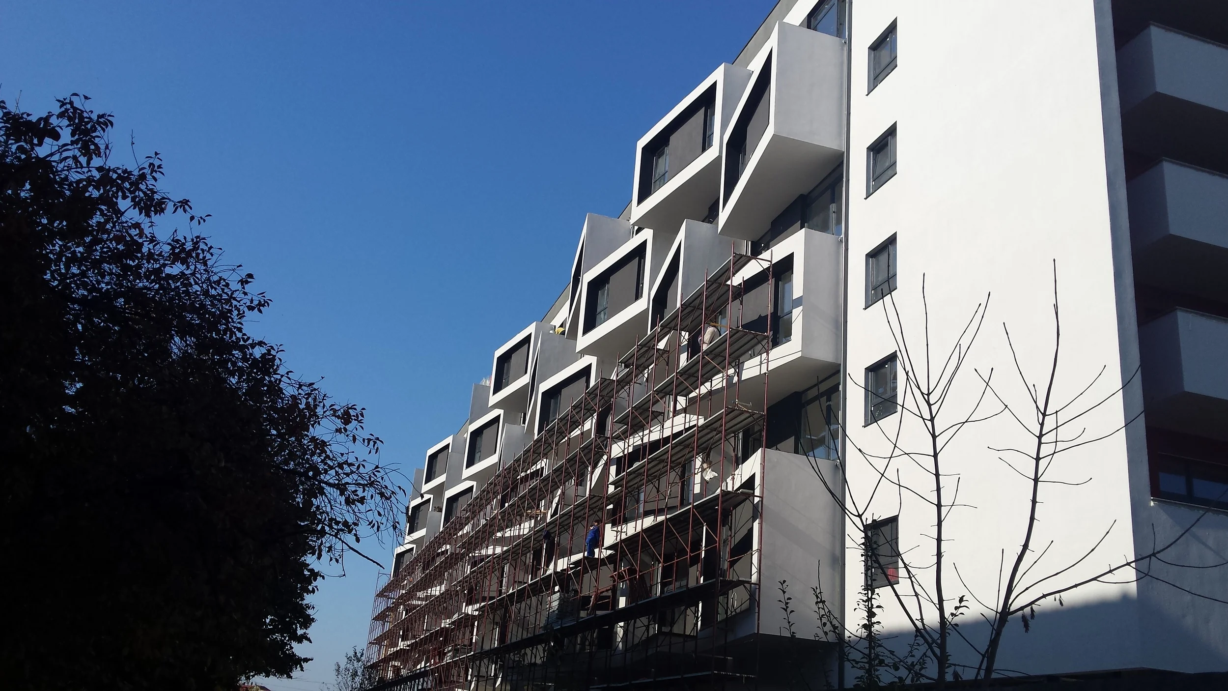   URANUS PLAZA housing and mixed use complex ROMANIA Client: &nbsp; &nbsp; &nbsp; &nbsp; &nbsp; &nbsp; &nbsp; &nbsp; &nbsp; &nbsp;Urban development and Construction Budget: &nbsp; &nbsp; &nbsp; &nbsp; &nbsp; &nbsp; &nbsp; &nbsp; 22.000.000 euros Desc
