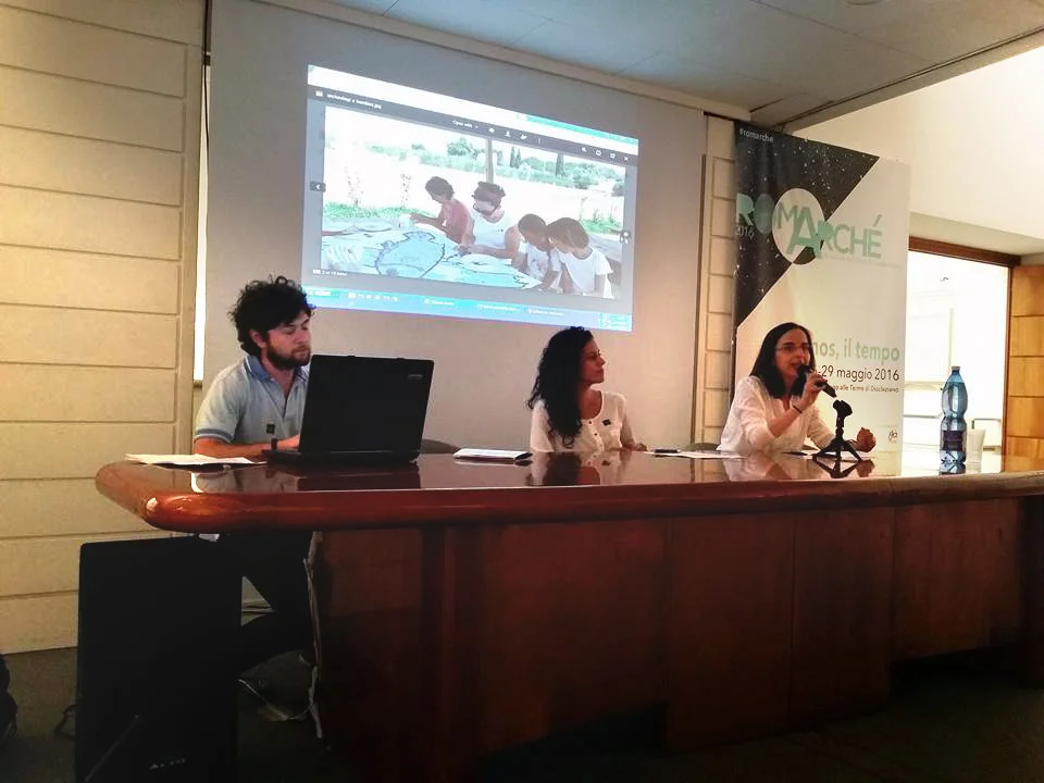  RomArché 2016. Leggere in BiblioArché: "Volevamo raccontare l'archeologia come si raccontano le storie di draghi, cavalieri e folletti. Il sogno è diventato Archeokids"; da sinistra Francesco Ripanti, Samanta Mariotti e Giovanna Baldasarre (Archeoki