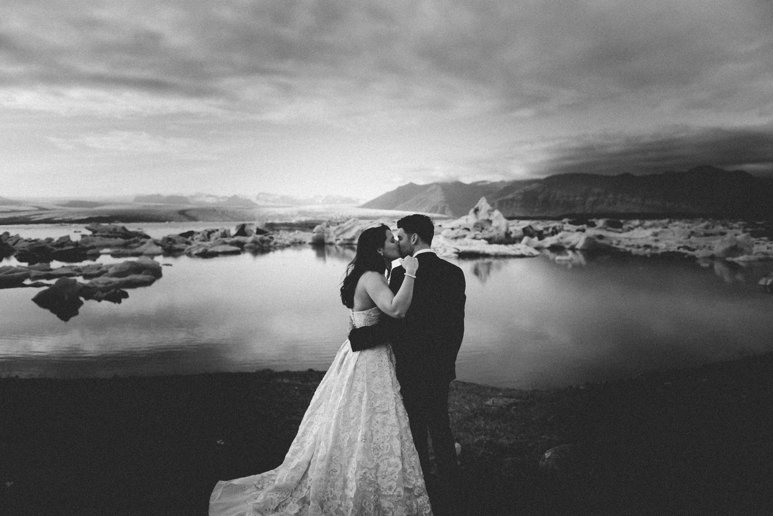 Copy of Iceland elopement