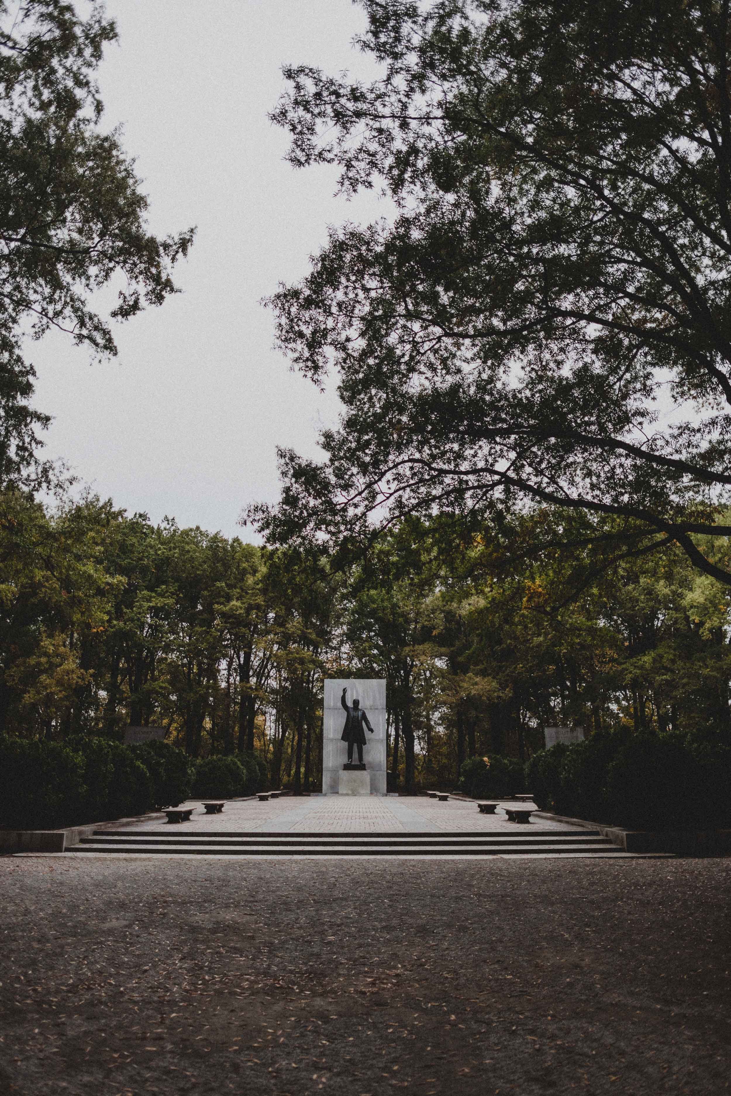 Theodore Roosevelt Island Engagement Session-10.jpg