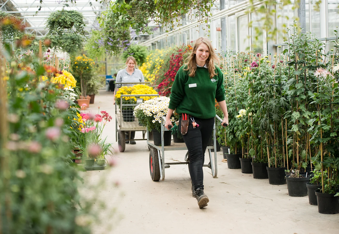 Trainee horticulturalists at RHS Wisley - ©RHS/Georgi Mabee