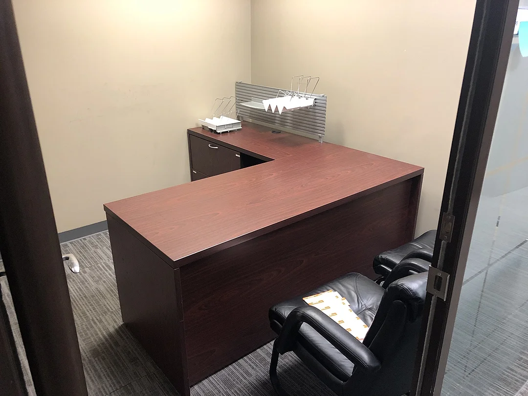desk m.jpg