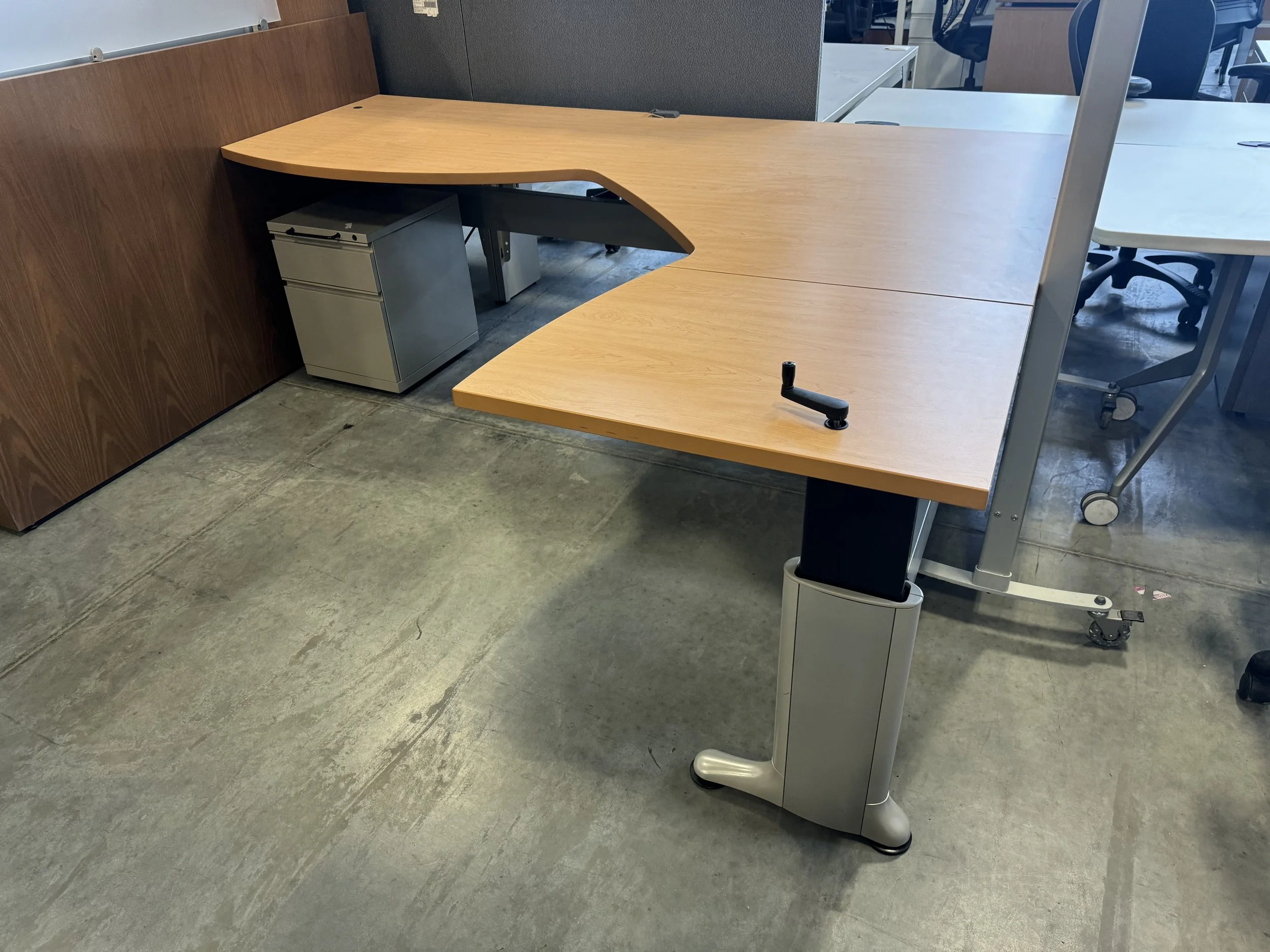 RH LShape Desk w/BBF Ped Blonde — Premiere Office Furniture