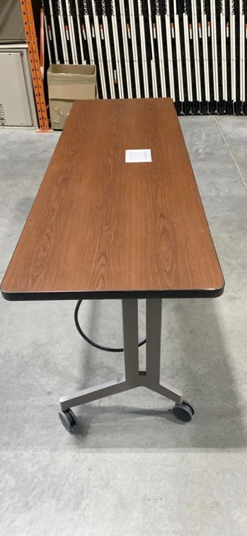 Haworth Mobile Training Table w/Electrical - Cherry/Grey