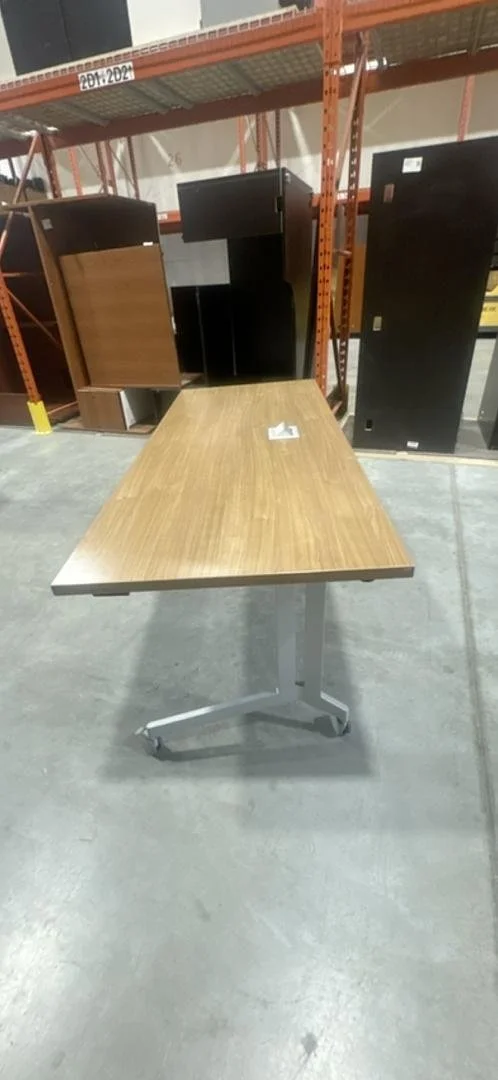 v2_640Ysr6bB444mmU13tLYMdKFhw808ExlLl7-MbIB1broaUWtekHIUw==