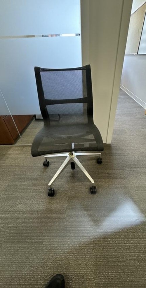 v2_pNYAayBfwBy7B5iKCWXxgXh9eR6_QkEJBzh69FiO_YkOVa-siq2FvQ==