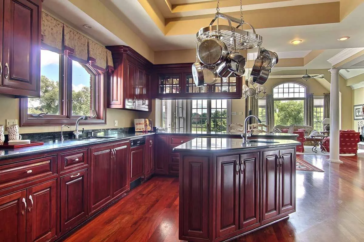 Kitchen 1 E.jpg