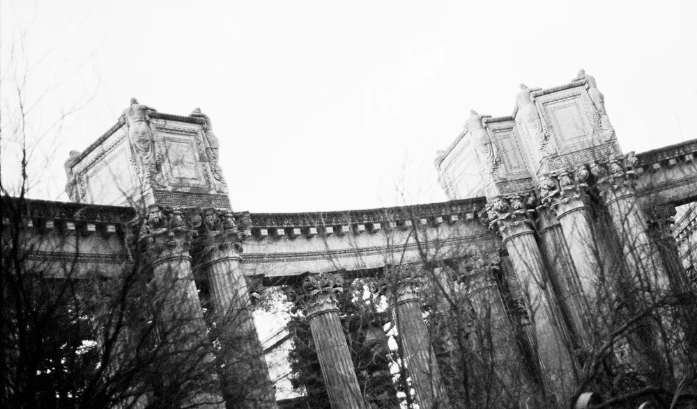 arch+piller+2_from+iphoto_052107.jpg