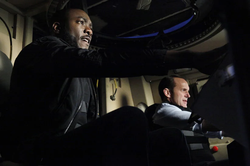Agents-of-S.H.I.E.L.D.-Coulson-and-Triplett-5.jpg