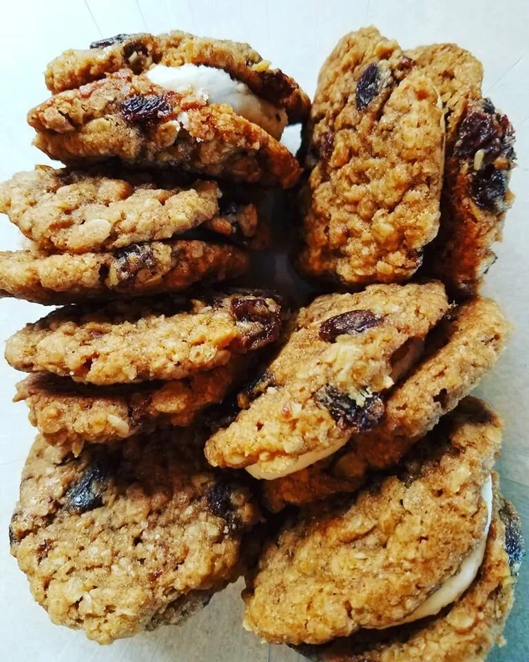Lucky Clover Mapple Jack Raisin Cookies with Salted Butterceam.jpeg