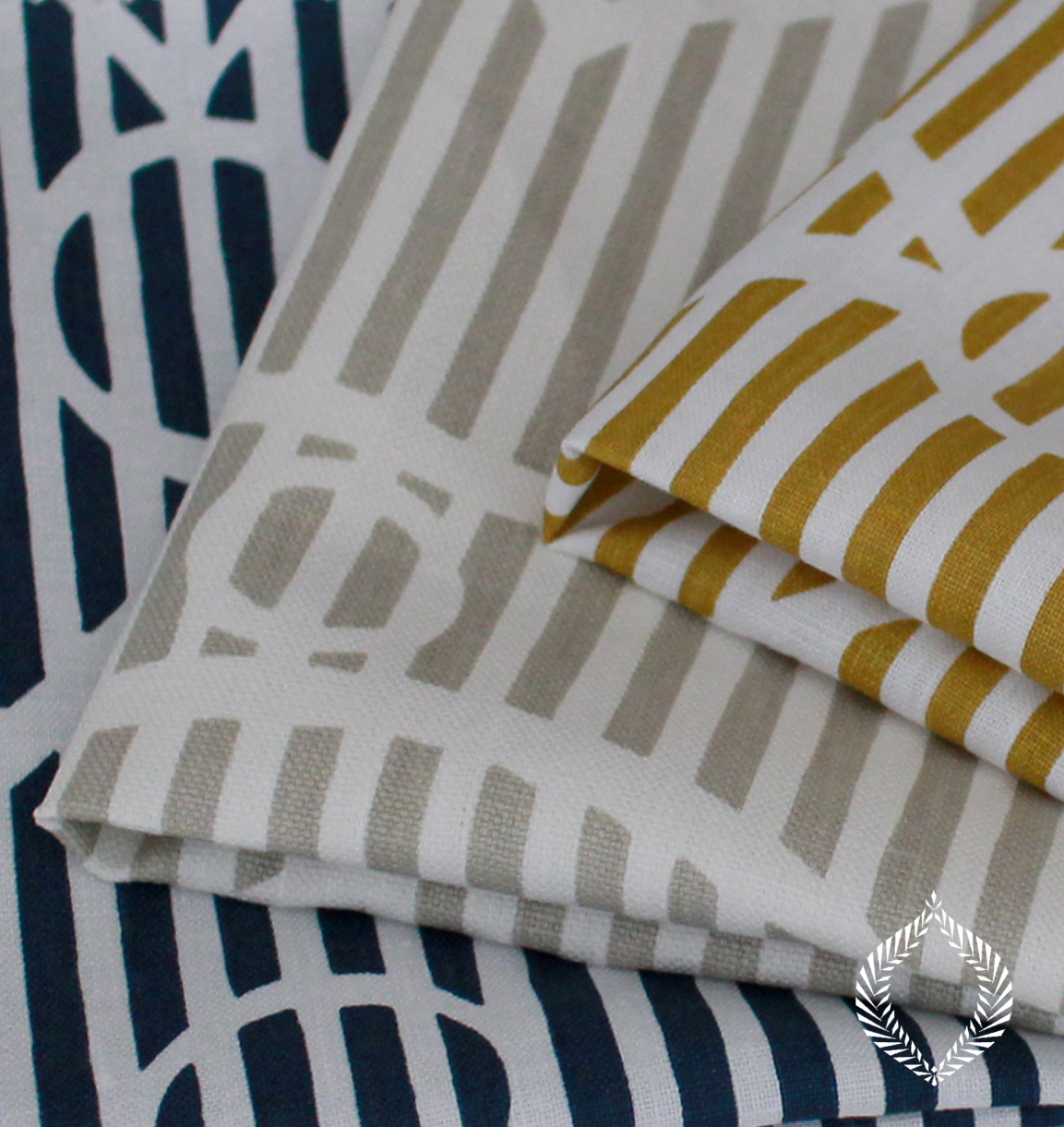 COLORWAYS: GOLDEN, SHALE, NAVY