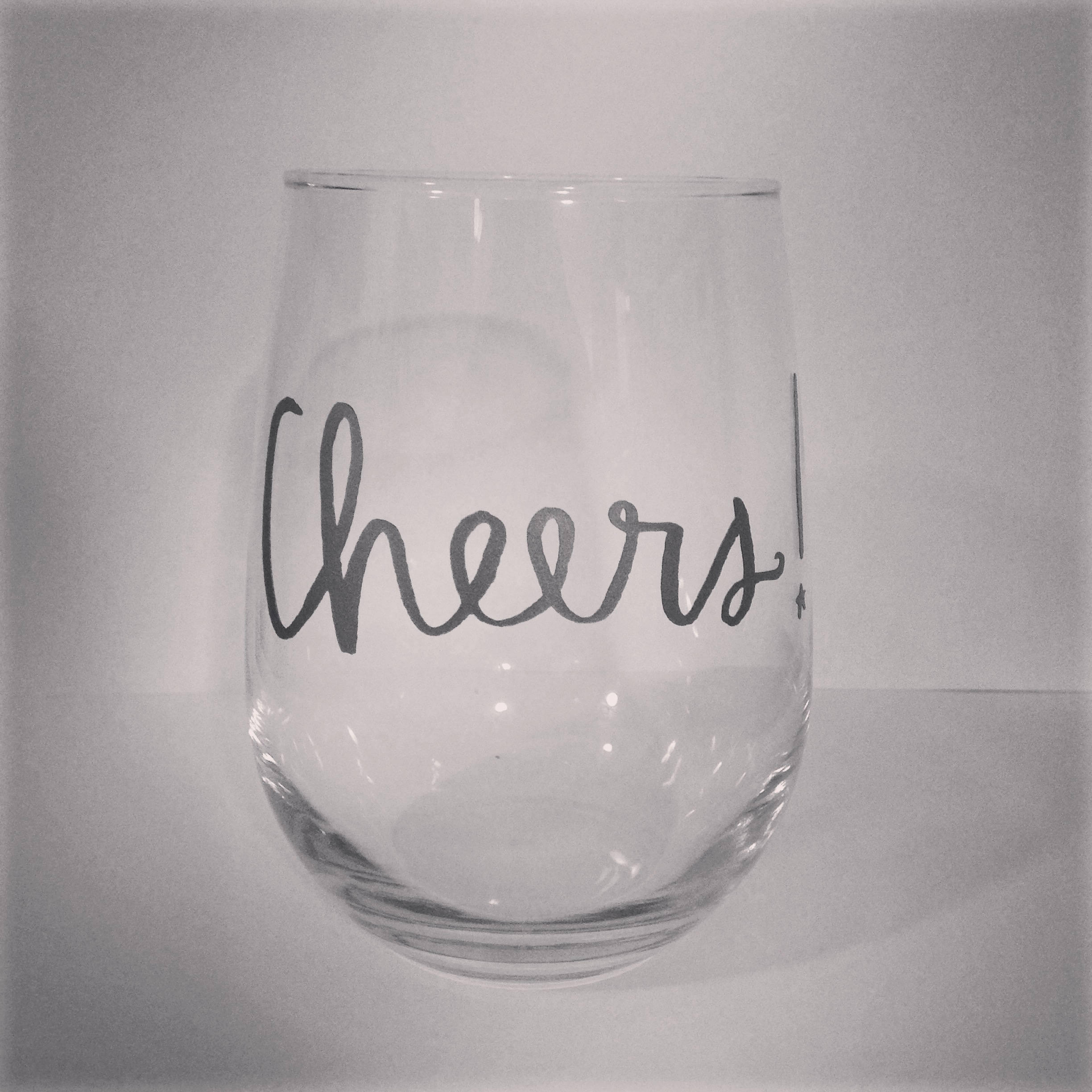 Cheers! 17 oz. Stemless Wine Glass