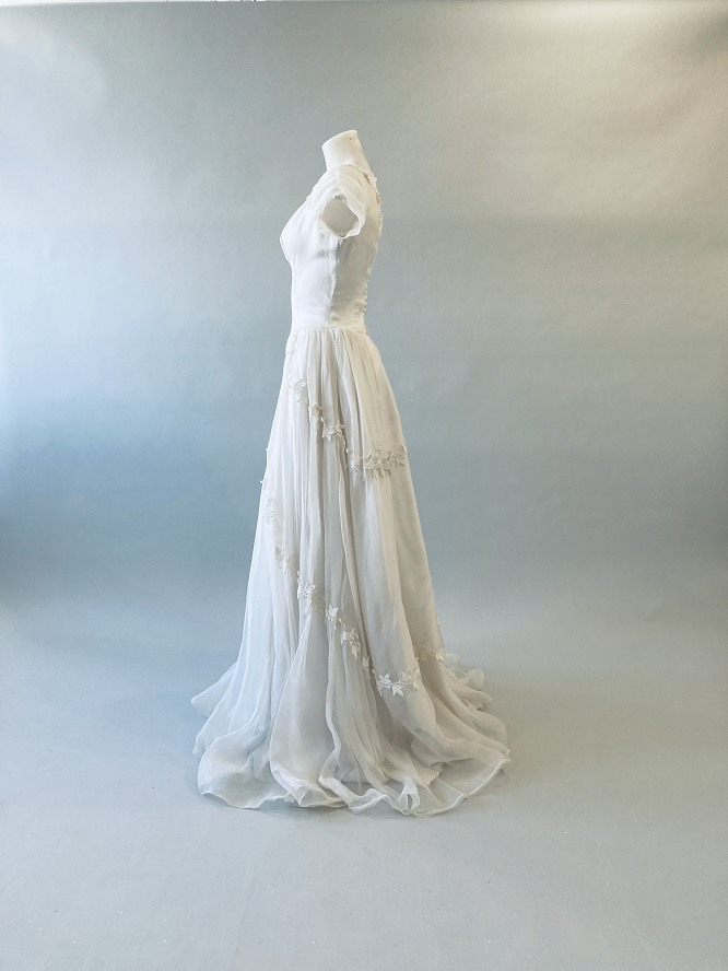 50s-Silk-Chiffon-Point-De-Venise-Ivy-Lace2.png