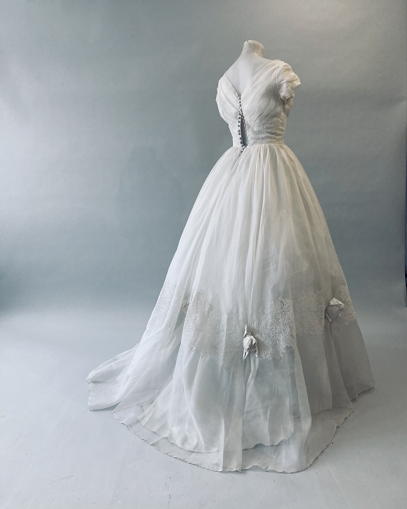 1950s-Silk-Organza-Pleated-Bodice-Alencon-Grace-Ballgown3.png