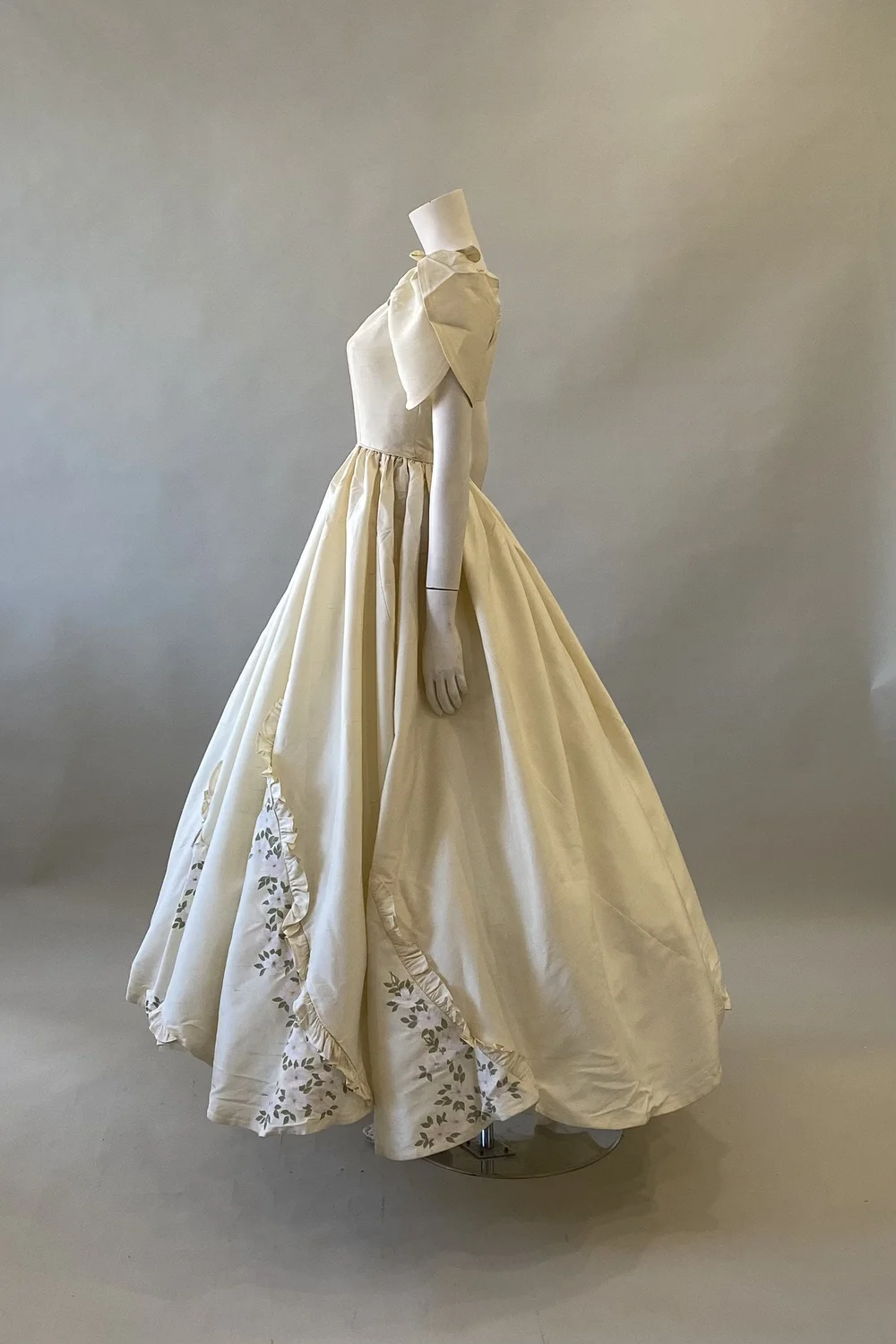 Sustainable Vintage Wedding Dresses