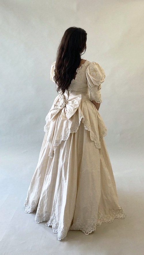 True Vintage Wedding Dresses