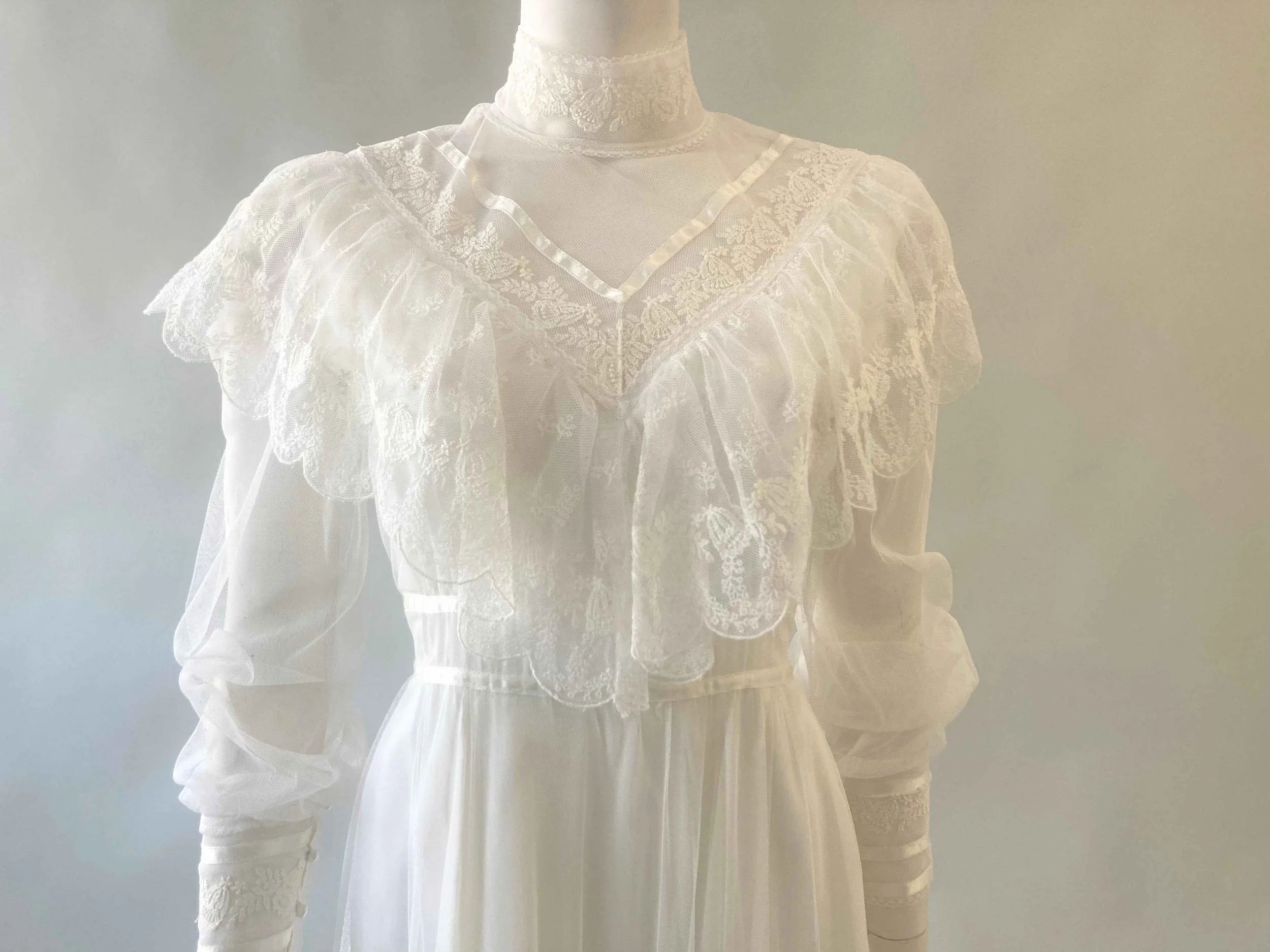 princess polly baby blue dress Romantic Edwardian Inspired 1970's Lace & Organza Wedding Dress / Smal   Xtabay Vintage