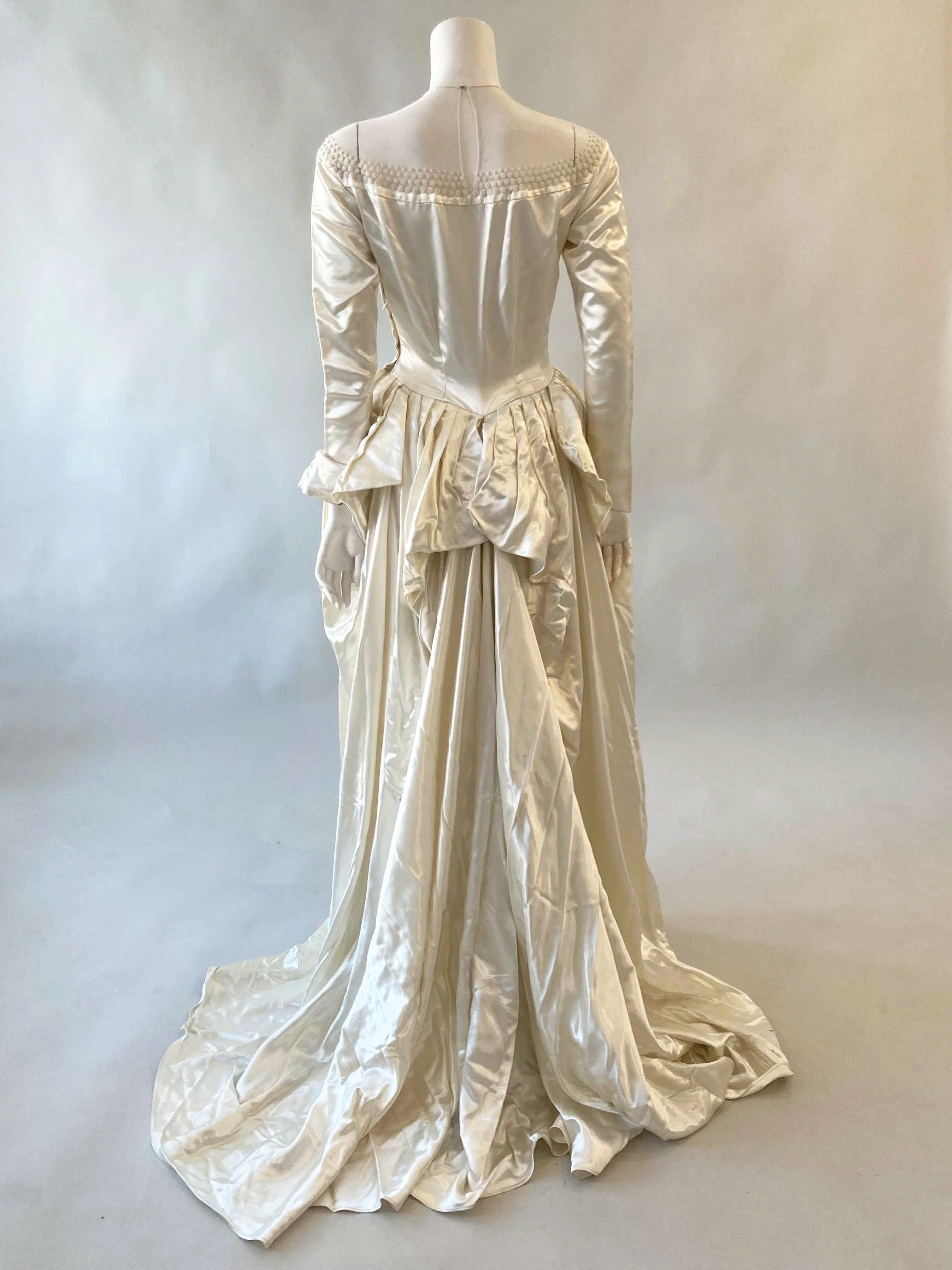 mid+century+candle+light+satin+gown+3.jpg