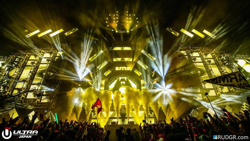 Armin Van Buuren at UMF Japan