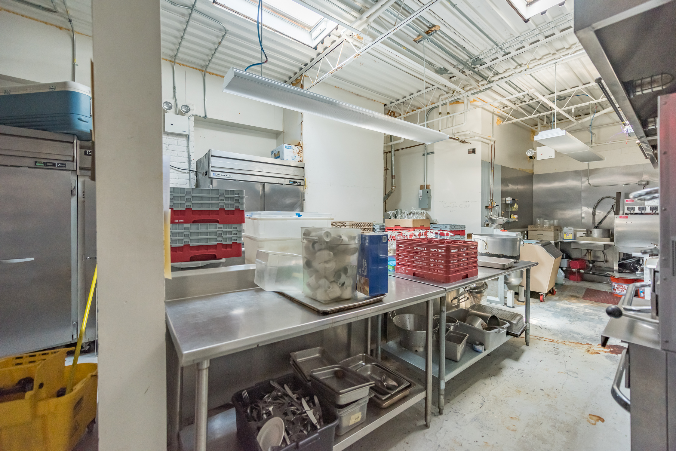 VIDEO_1500_MS_2-03 BORDEN AVE_0029.jpg