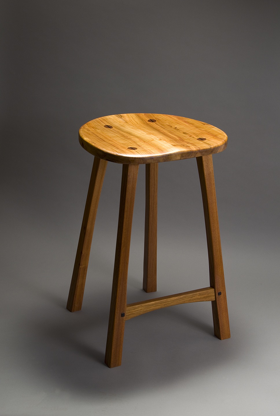 Plum stool
