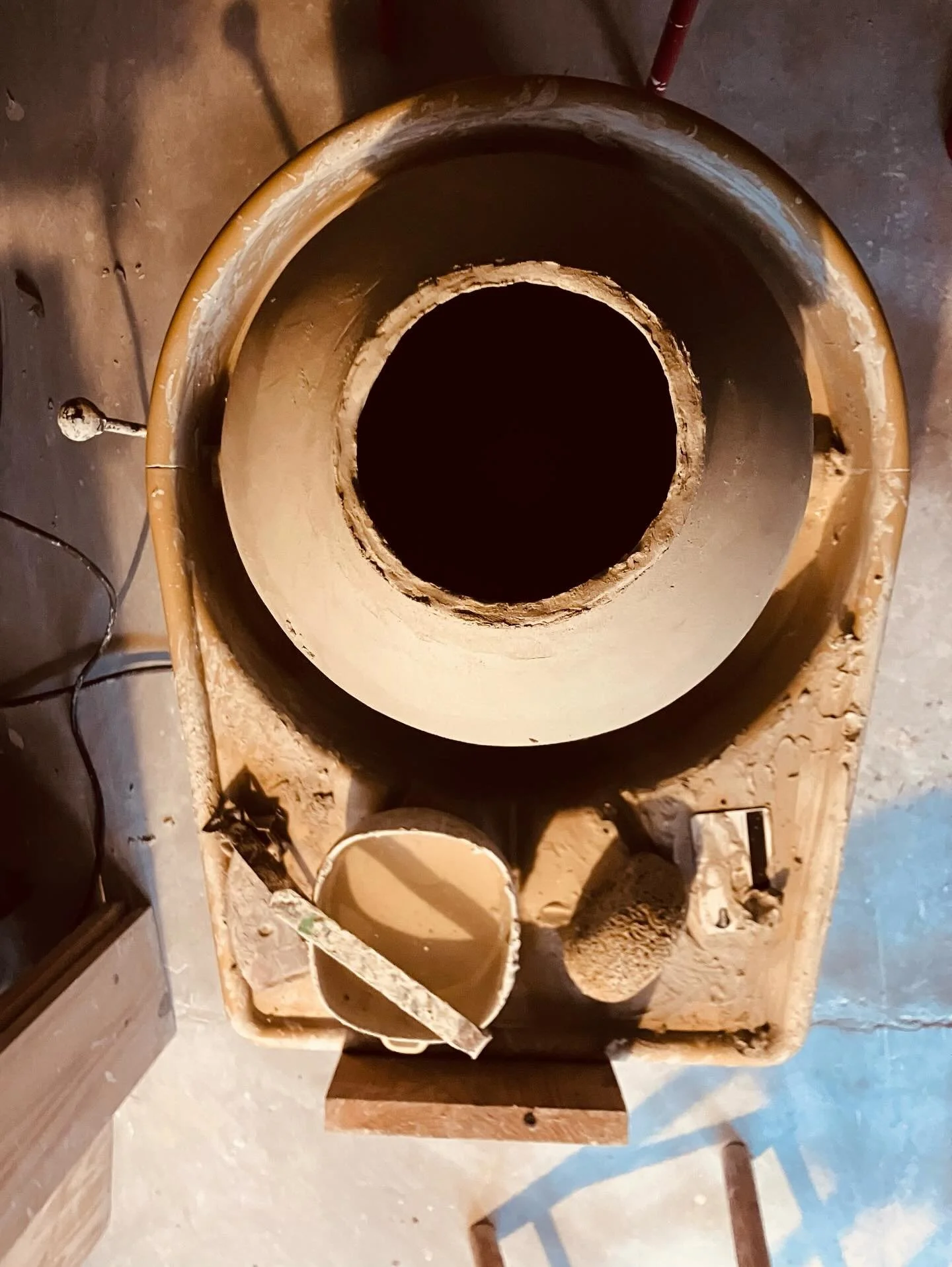 Prep has begun for our next annual pit-firing 🔥☄️🔥 #ceramic #pitfire #keramic #ceramistesenpicstloup #greenceramix