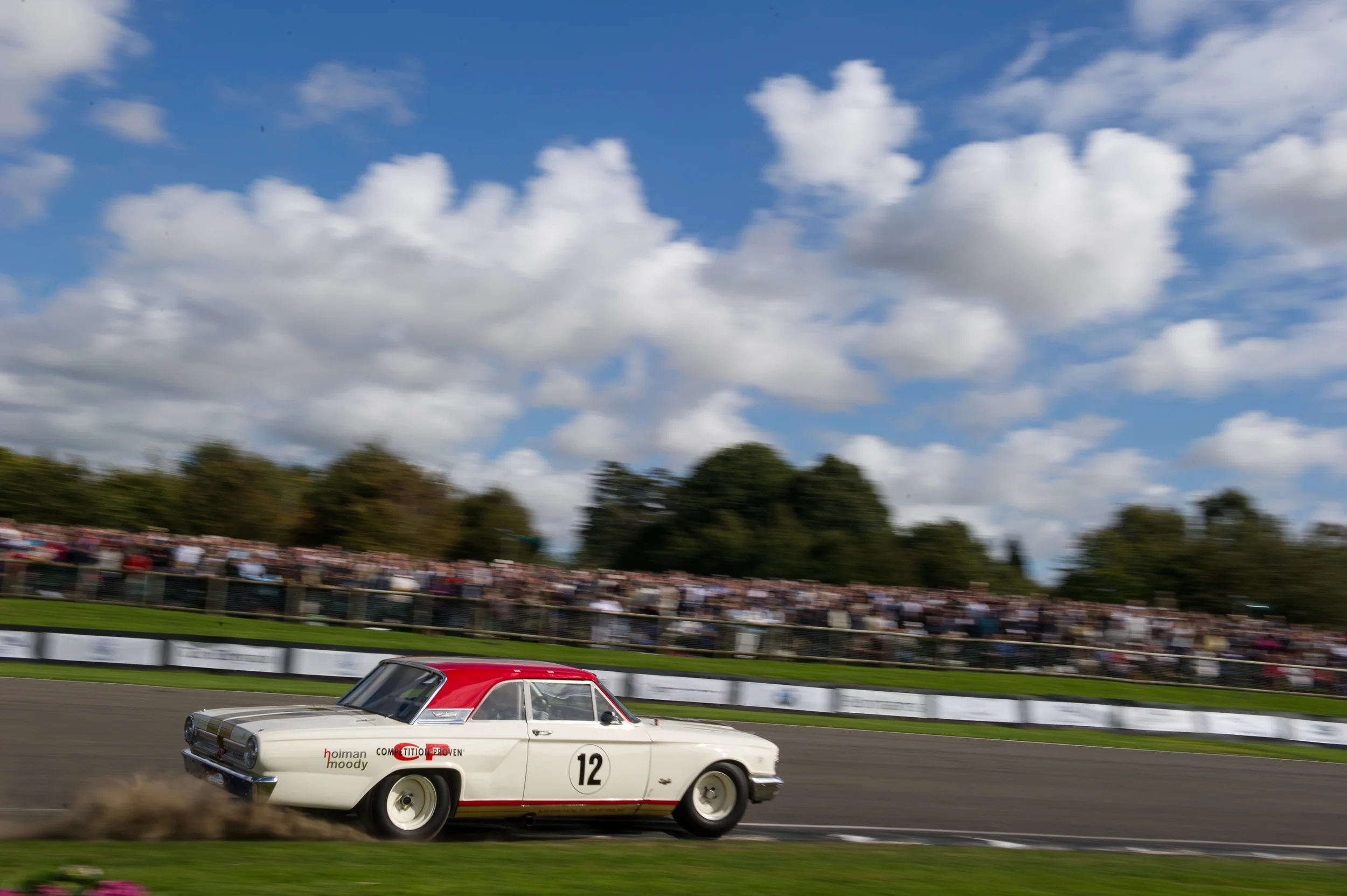 TOM KRISTENSEN USING ALL OF THE TRACK. © C opyright Scott Dennis Photography