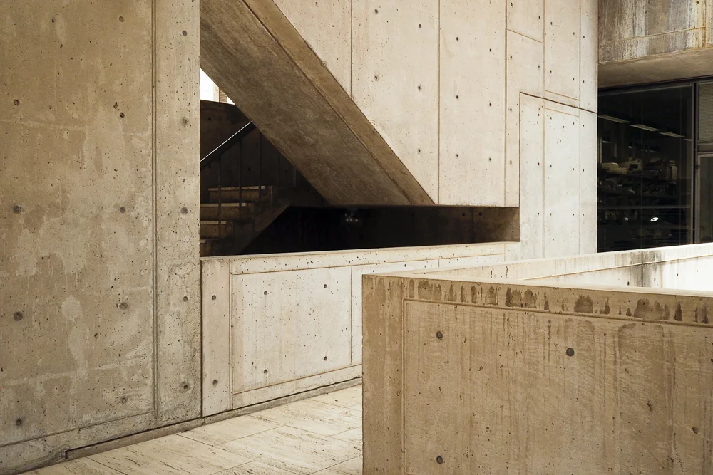 Kahn played with a lot of geometric shapes throughout the buildings.