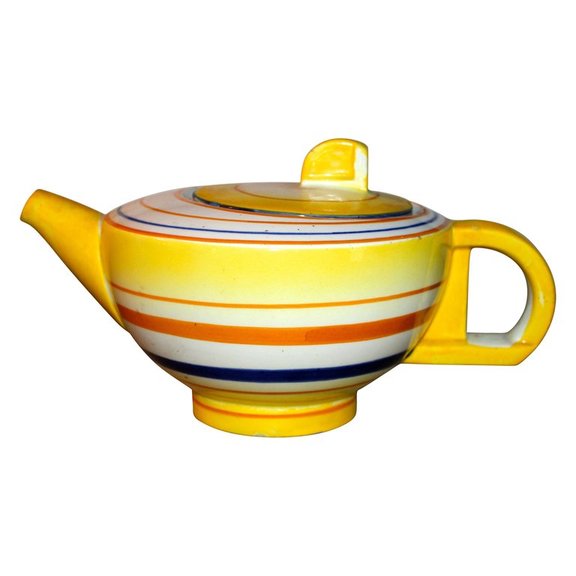 Eva Zeisel Schramberg Tea Pot, German Modernist, 1929 ( source )