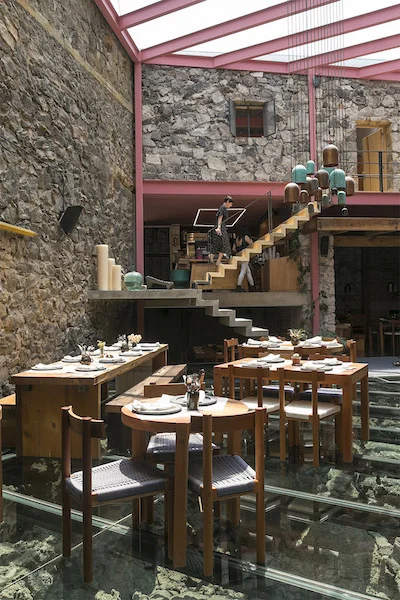 The restaurant at Tetetlån - built on volcanic rock (image source)