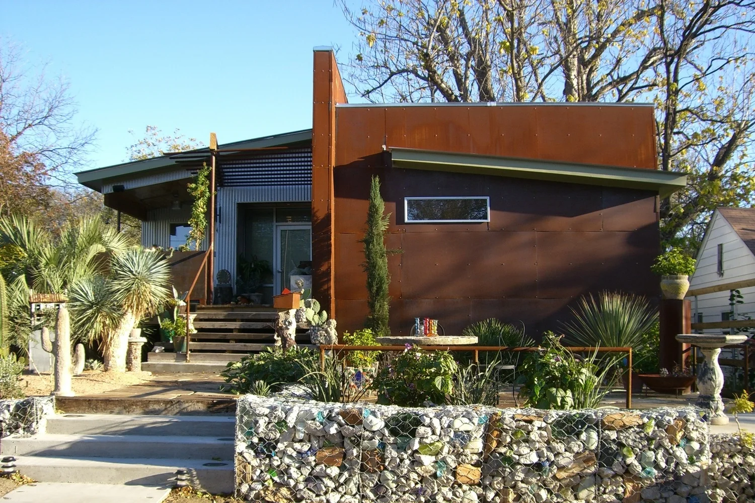 Daytonia 8722 FRONT.JPG