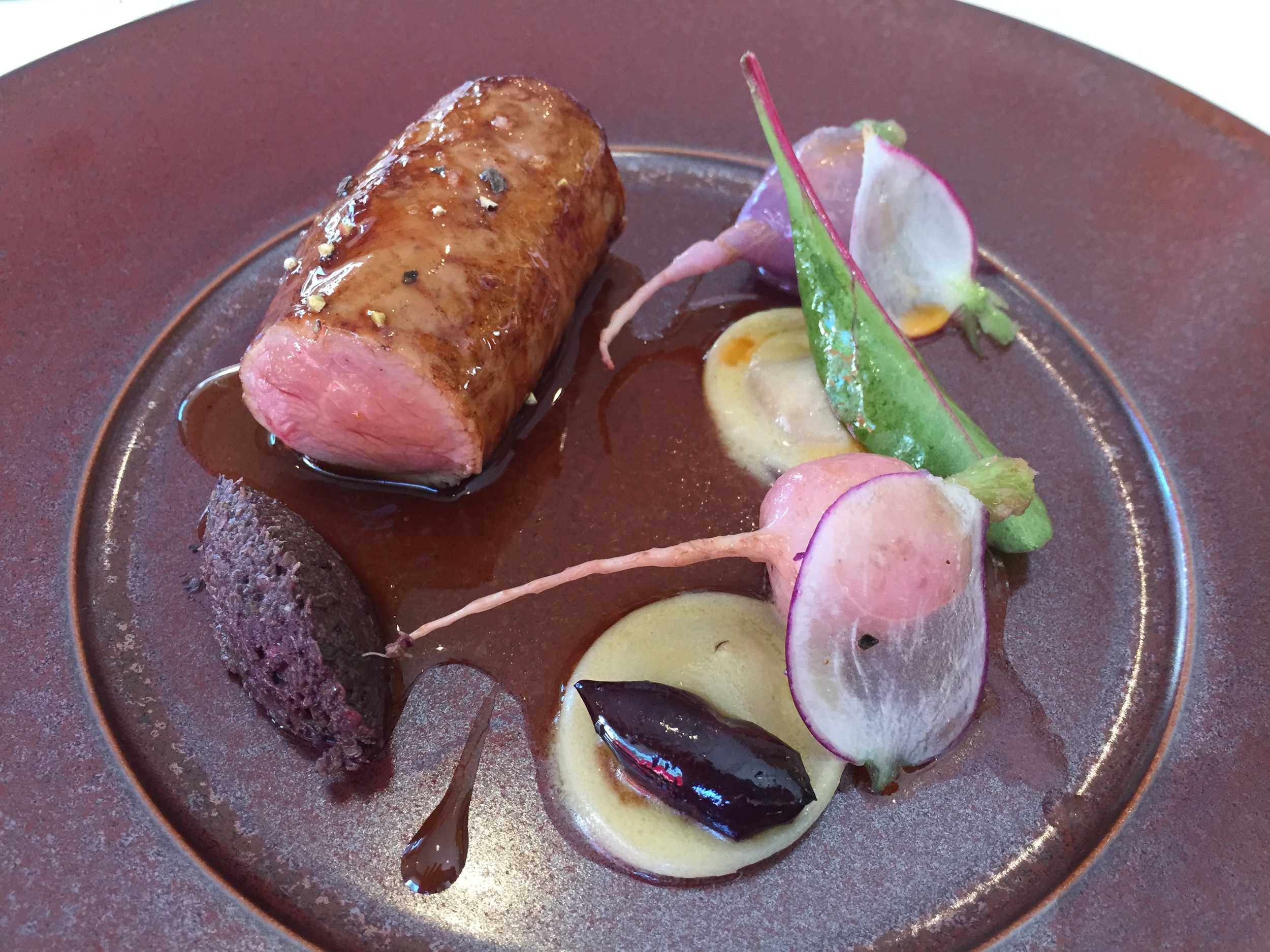 Then, after 6 courses of veggies and fish, a little lamb...