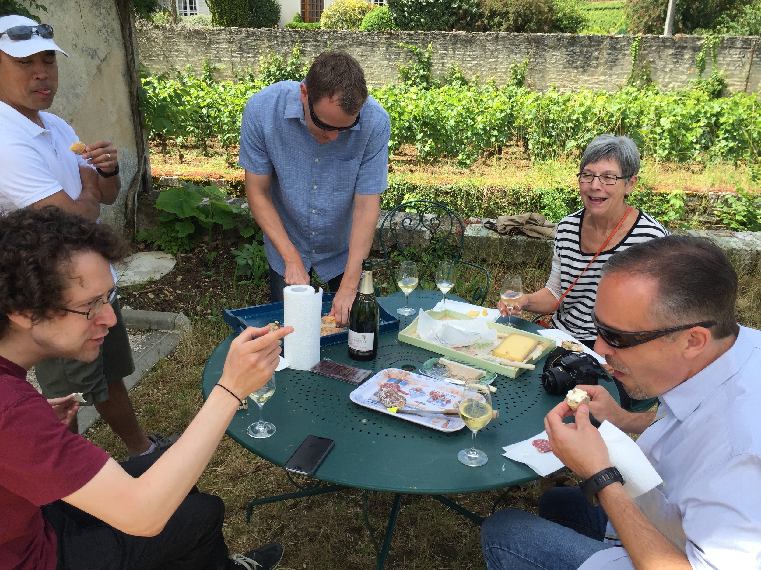 Our farewell casse-croute in the Clos du Colombier