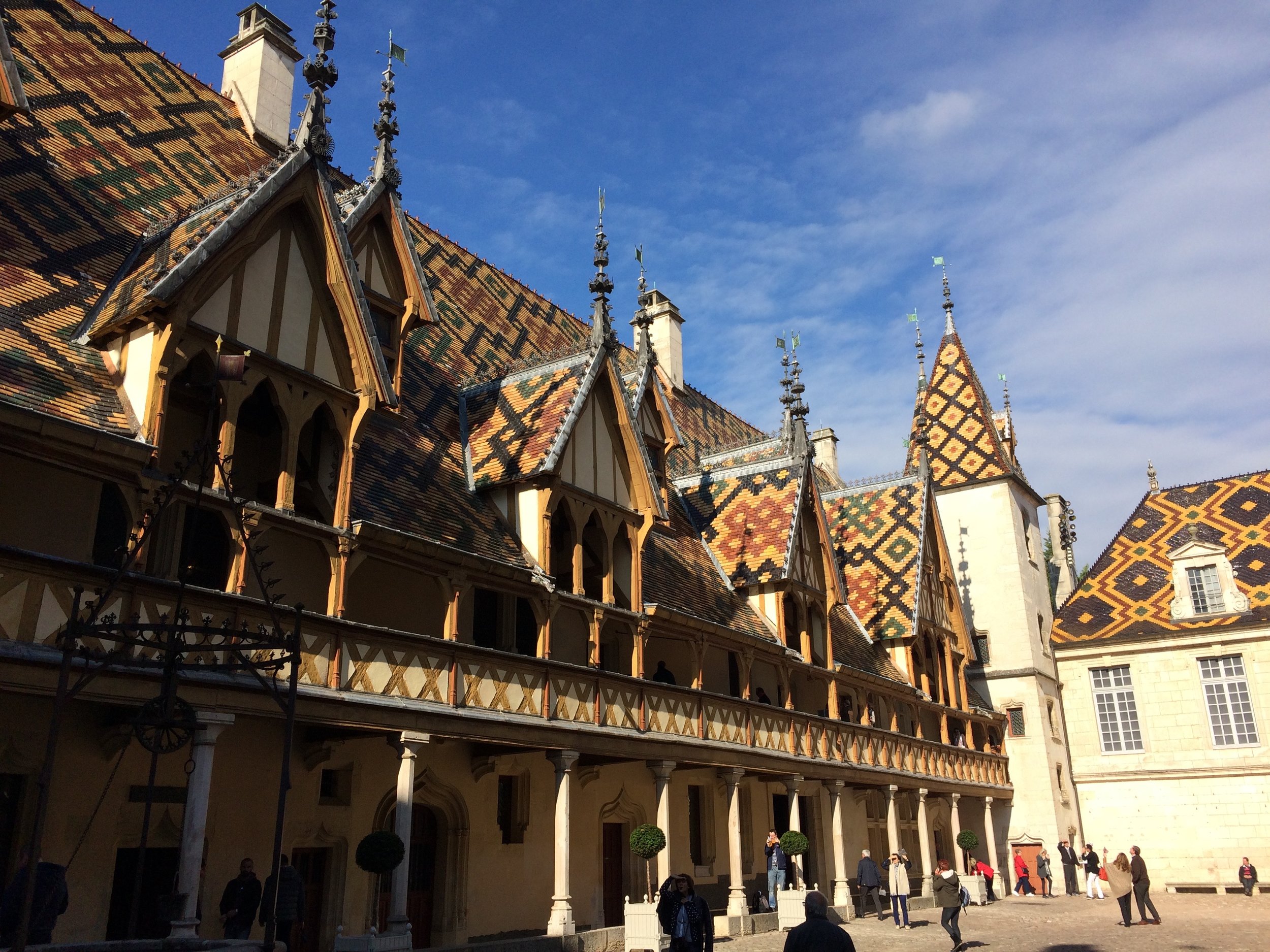 The stunning Hôtel Dieu in Beaune, built in 1443