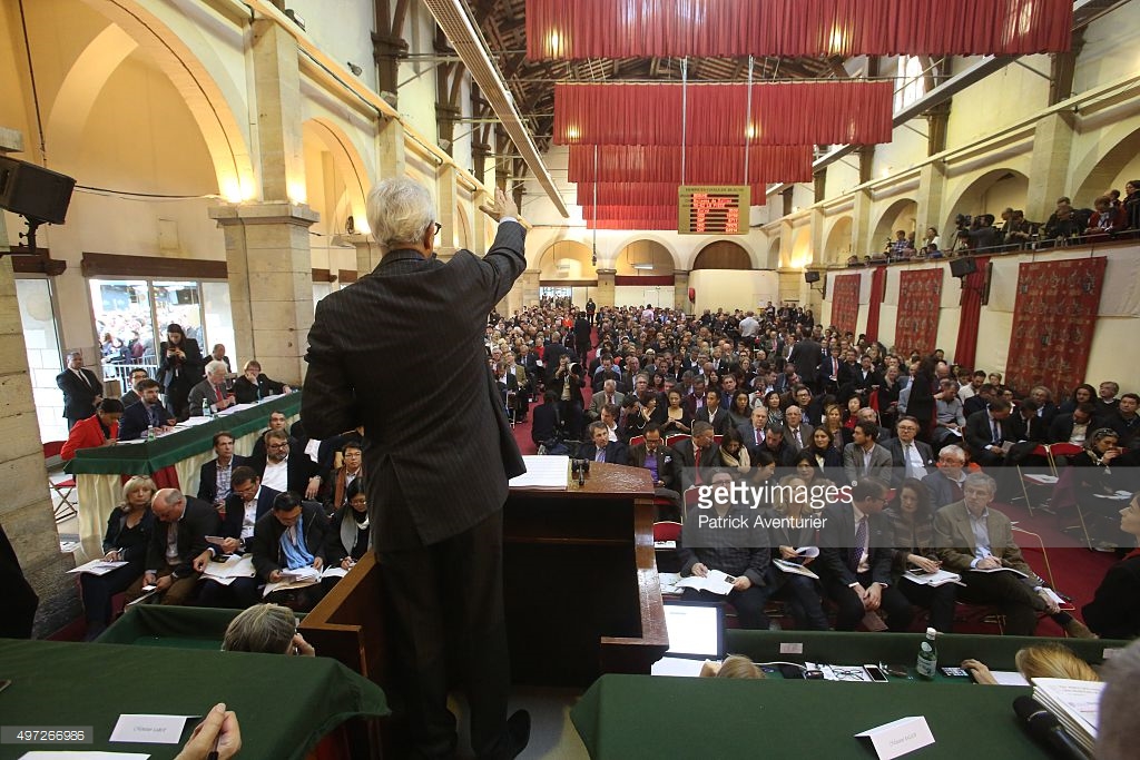 Hospices de Beaune Auction action in progress