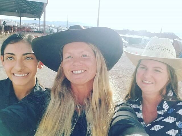 We made it!!! #teamunity #horsecrazygirls #barrelracingfriends #xtremebarrelrace #xtrememillion