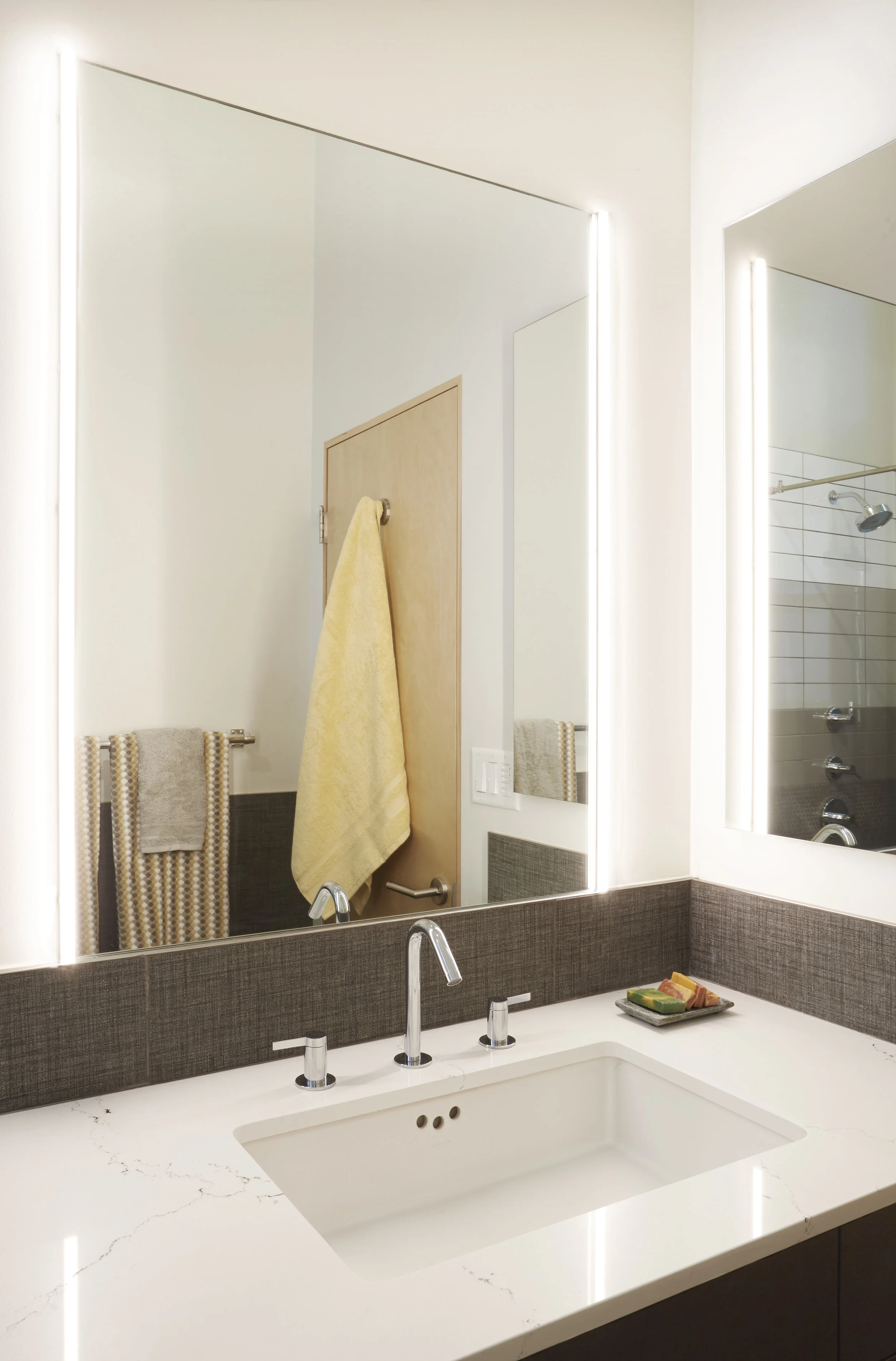 Bathroom_1_C_002.jpg