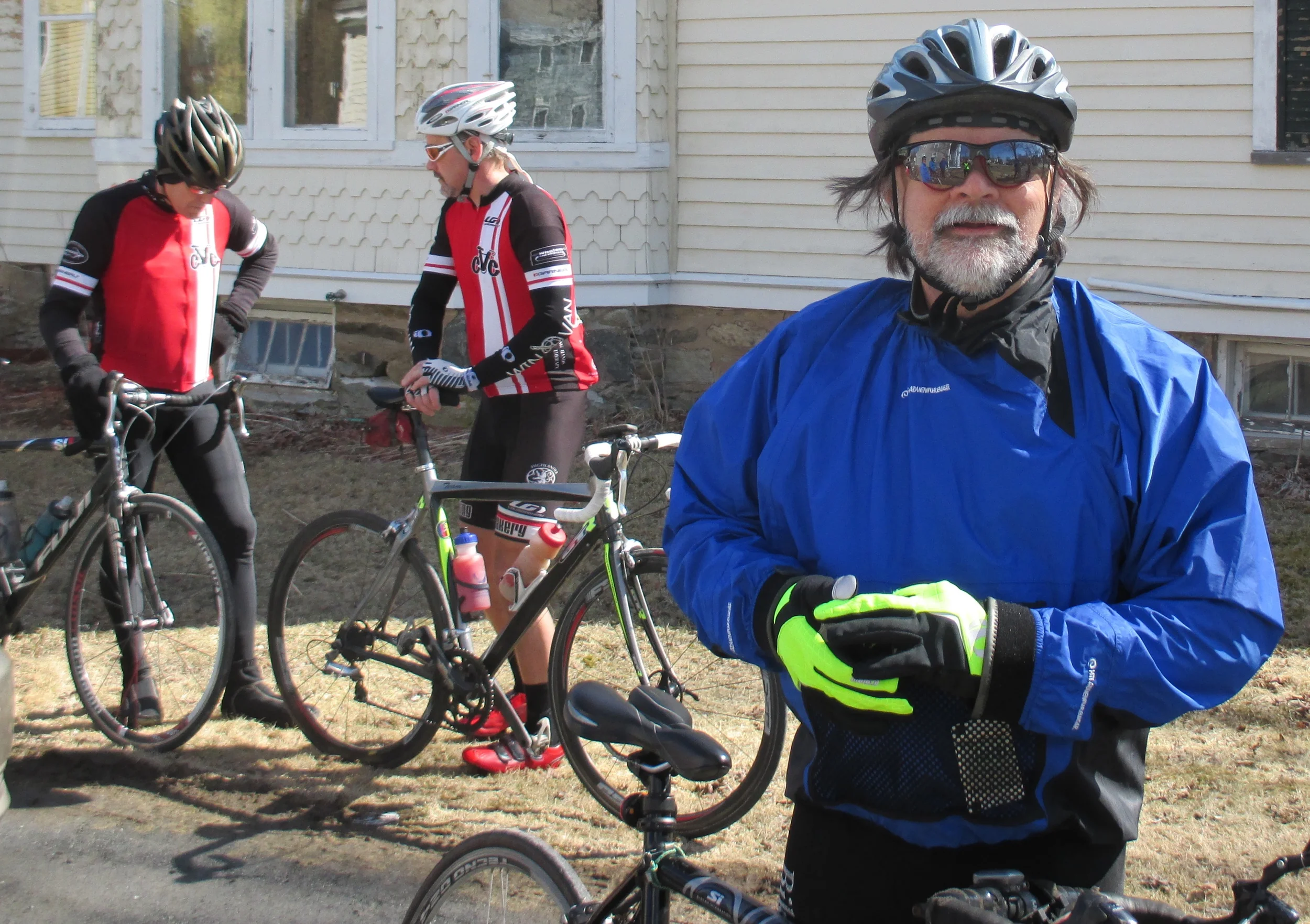 Thom ready to ride!
