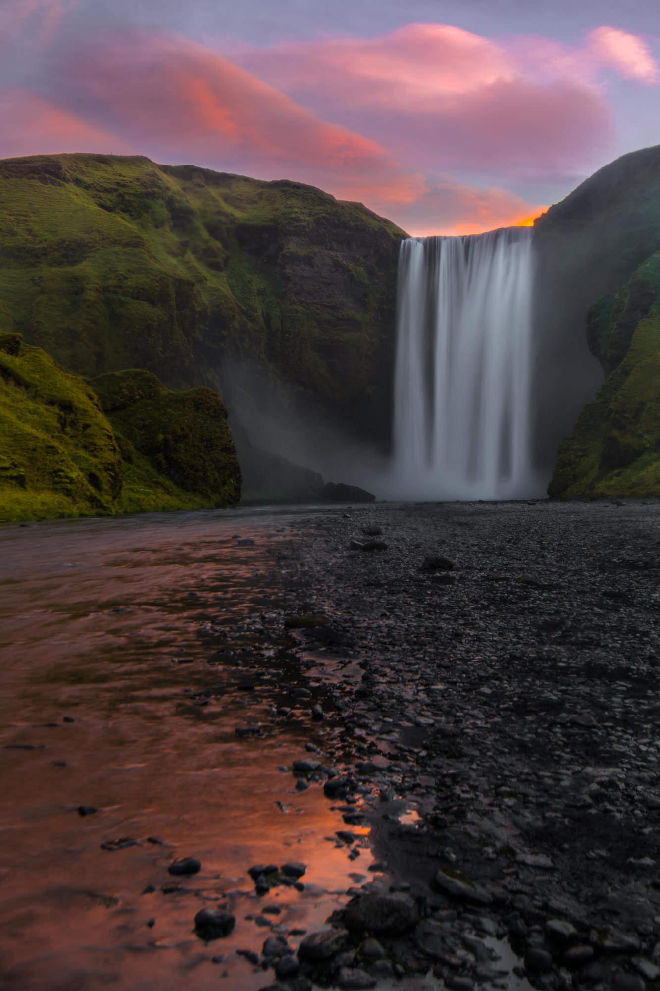 Iceland_090618._CVB5268-EditSquarespace.2000px.100quality.mini.jpg